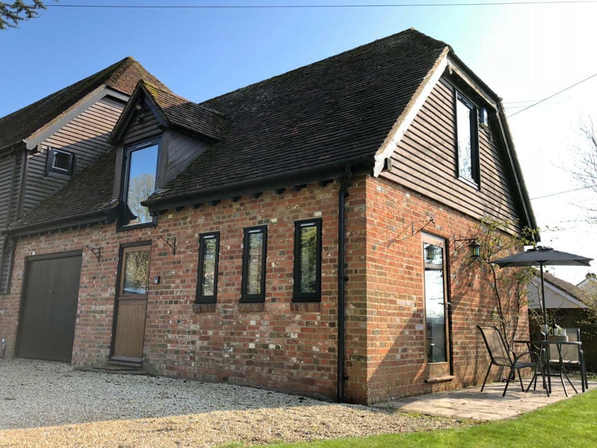The Stable Barn *On The Edge Of The New Forest* Downton (Wiltshire) Exterior foto
